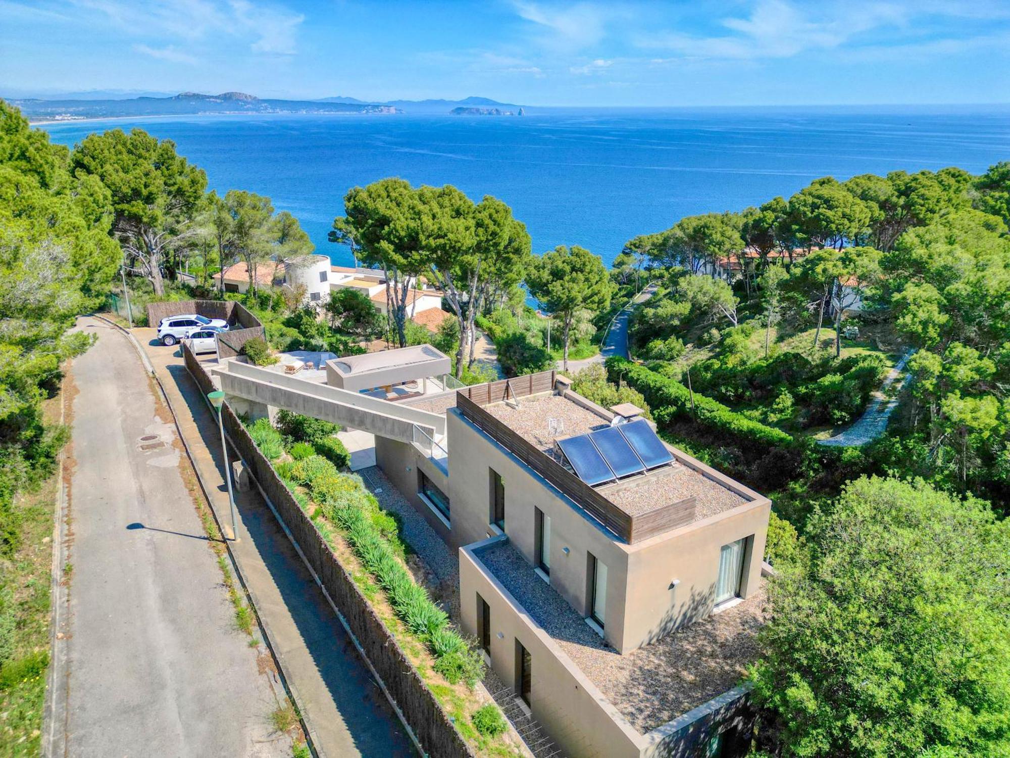 Lujosa Villa De Diseno Con Vistas A Sa Riera Begur Oda fotoğraf